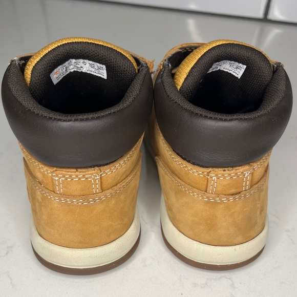 Timberland Toddler Toddle Tracks Hook-and-Loop Boot Size 11.5 LIKE NEW! - Picture 3 of 7